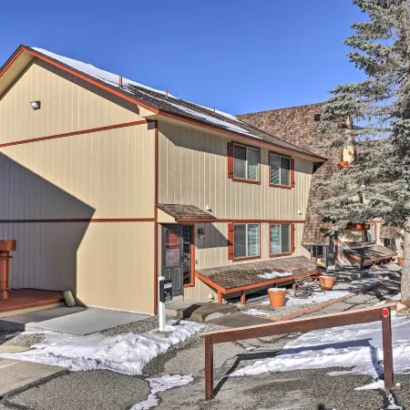7 Mi to Keystone: Mtn-View Abode w/ Deck!