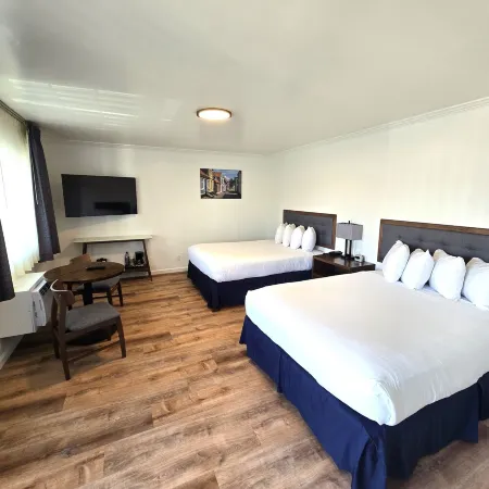Solvang Inn & Cottages
