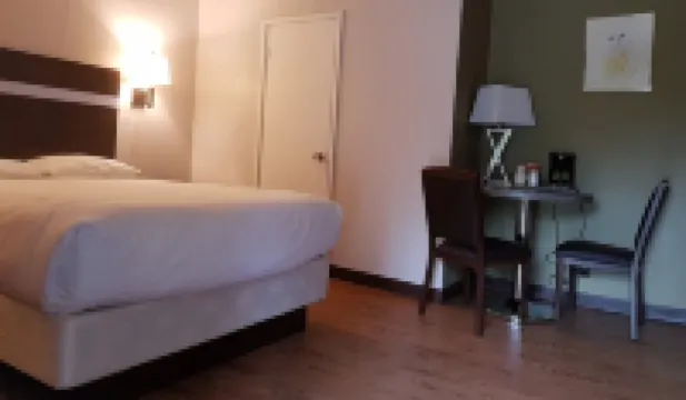 假日汽車旅館及RV度假村