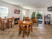 Little Sur Inn Hotels in Cambria