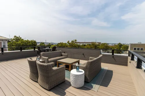 The Newport Lofts - 194 Thames Street - Apartment