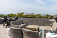 The Newport Lofts - 194 Thames Street