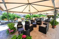 Hotel Iris