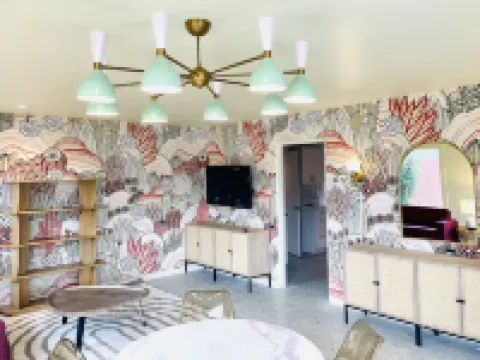 New South Motor Inn Hotels in Madison