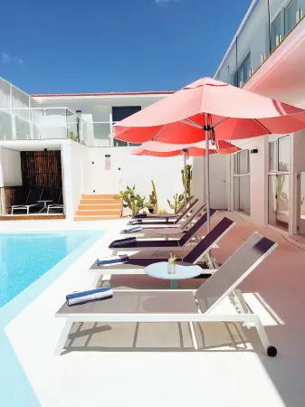 Tessa's on the Beach Отели в г. Bilinga