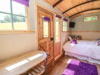 Railway Carriage - Pysäköinti
