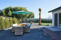 Estate Home Retreat w/Large Pool & Infinity Spa Hotels near Forever Marilyn
