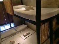 Hang Loose Hostel
