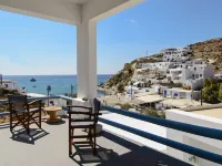 Perigiali Rooms & Apartments Folegandros Hotels in Folegandros