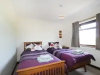 Acorns Hotels in Nether Denton