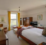 Sinai House Hotel di Lynton