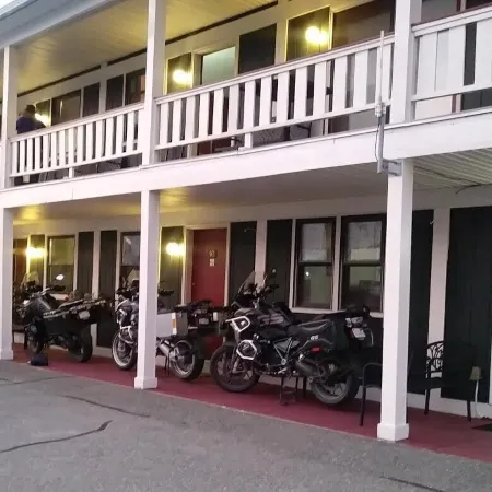 Briarwood Motor Inn