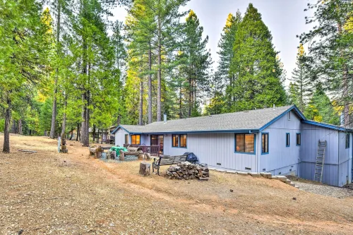 Near Fishing & Hiking: Pioneer Cabin w/ Decks - 3-Star