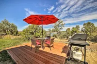 Idyllic Dolores Cabin w/ Fire Pit & Lake Views! - 3 étoiles
