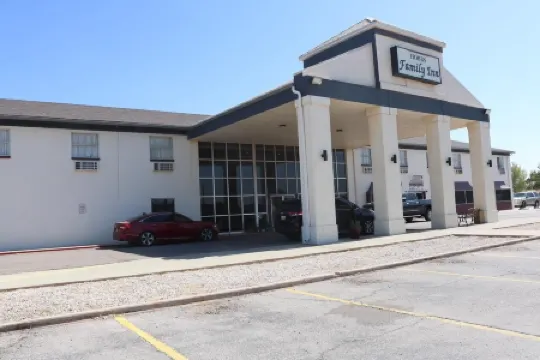 Super 8 by Wyndham Hobbs