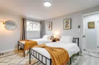 Seattle Garden Apt Walk to Water and Amenities! Hotels in Bainbridge