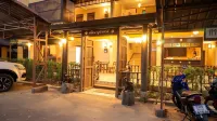 Trithana Boutique House Hotels near Samee Steak House