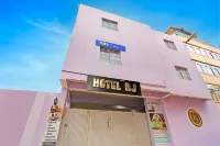 Hotel RJ Hotels near Tajmahal