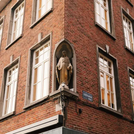 A Place Antwerp - Boutique Suites & Flats - Leeuwenstraat 20
