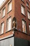 A Place Antwerp - Boutique Suites & Flats - Leeuwenstraat 20 Hotel berhampiran University of Antwerp