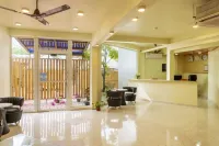One on Inn Hotels in Gan Island