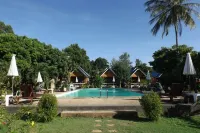 Lanta Long Beach Hostel