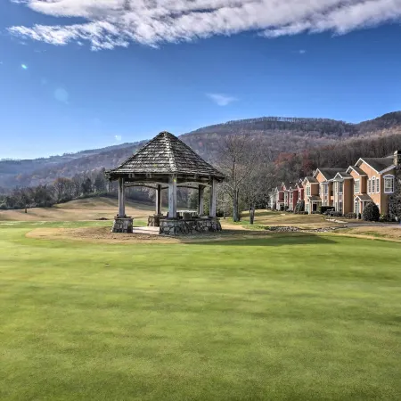 Wooded Escape w/ Beautiful Backyard + Mtn Views!