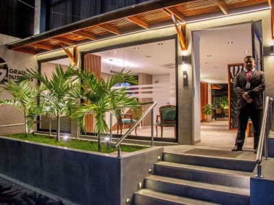 Grau Business Hotel
