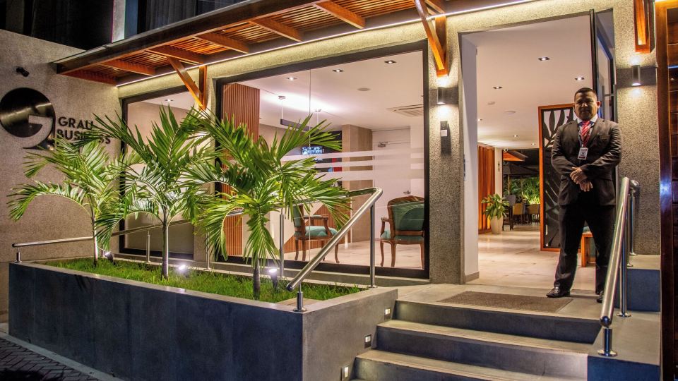 Grau Business Hotel