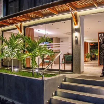 Grau Business Hotel Hoteles cerca del Aeropuerto Internacional Guillermo Concha Ibérico