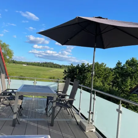 Modern and bright vacation apartment with Hutewald view