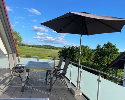 Modern and bright vacation apartment with Hutewald view フェールのホテル