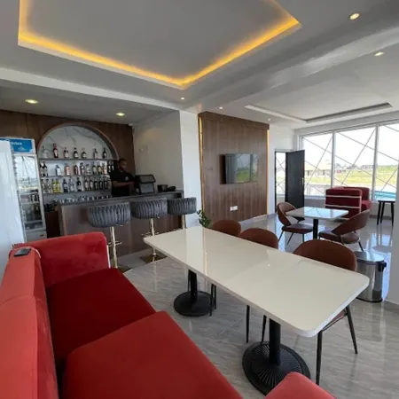 HomeWorth Hotel