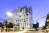 Truss Hotel Times Square Các khách sạn gần Jacob Javits Convention Center