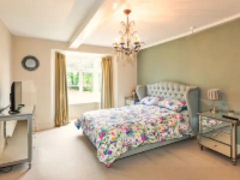 Islip Mill House - Beautiful Riverside Home 케터링 호텔