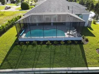 Phoenix, quite Area, Pool and great water few