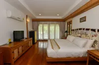 Chiangkham Luang Resort Hoteles en Chiang Dao