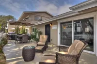 Enjoy Ocean View from Large Private Patio, A/C & Garage