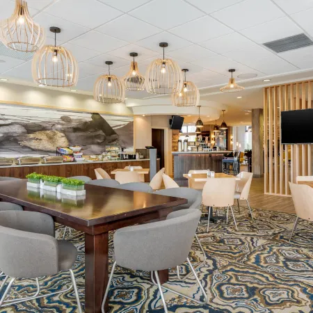 Cambria Hotel Akron - Canton Airport
