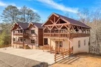 Boon by Avantstay 40-Guest Luxe Smokies Retreat