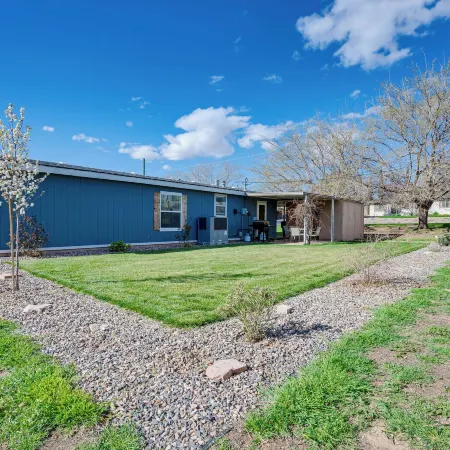La Verkin Home w/ Yard, Covered Patio & Grill