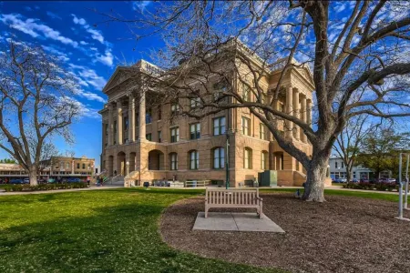 Sapphire Gem - In Downtown Georgetown Отели рядом с достопримечательностью «Университет Саутуэстерн»