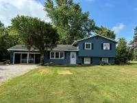 Remodeled Modern 4Br Avon Home with 3 Living Rooms on Large Private Lot/Farm