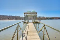 Clemson Game Day Retreat on Lake Hartwell - Homestays