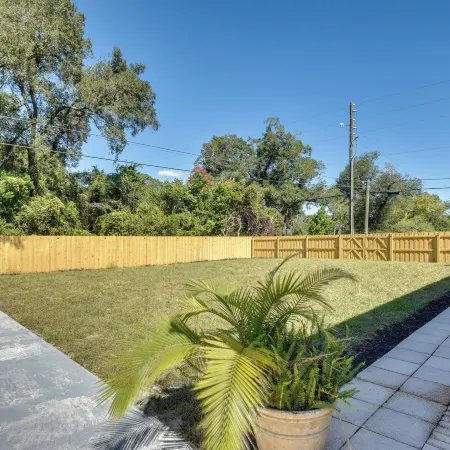 Vibrant DeLand House Near Stetson University!