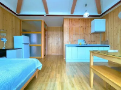 Muan Hae Beach Naru Pension 務安のホテル