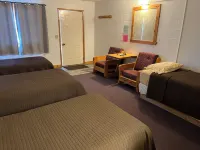 Lakeroad Lodge Motel & Charters Hotels in Wabanica Township