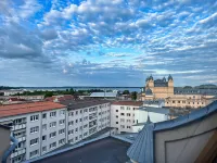 Bright spacious top floor apartment parking lot castle view #Cosiness Company