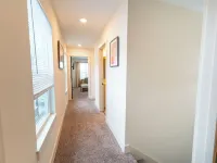 The Aniston; Brand new home in downtown New Albany minutes away from Louisville! Hotels in Floyd County