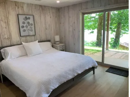 Lakefront Sunset Harbor on Watts Bar Boathouse and Dock